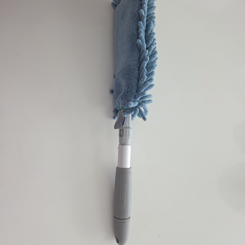 Norwex Blue EnviroWand with Two-Sided Sleeve - Picture 3 of 3